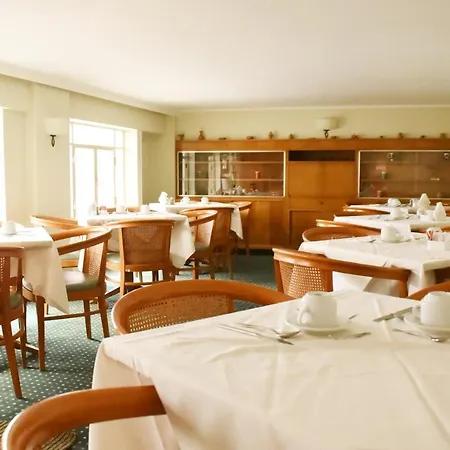 Adrian Hotel 3*