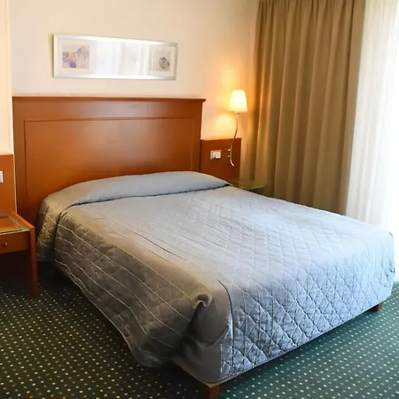 Hotel Adrian 3*
