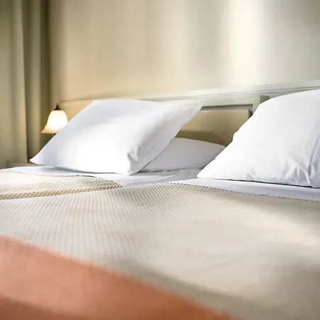Hotel Adrian