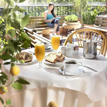 Hotel Adrian 3*